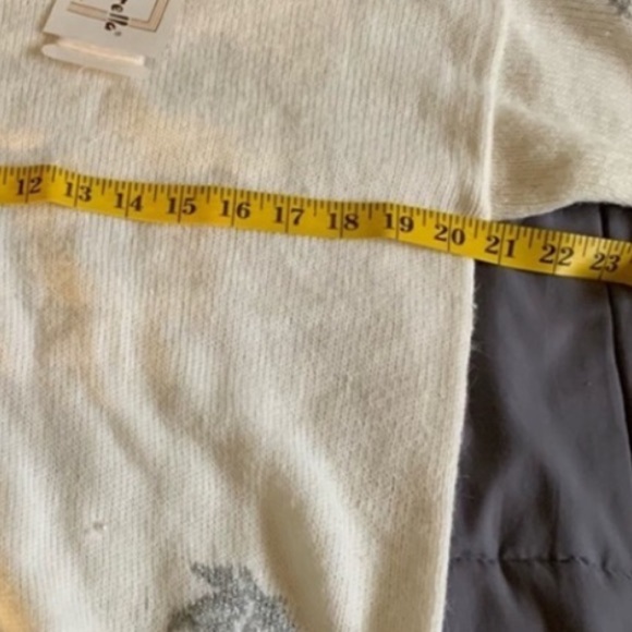 MARELLA NWT Vintage Appliqué V-Neck Sweater - Picture 4 of 10